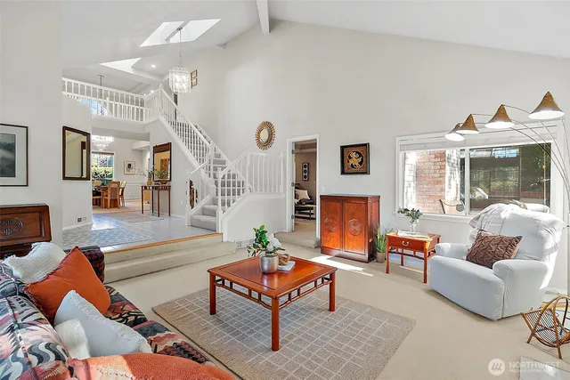 $925,000 | 24516 137th Court Southeast, Kent, WA 98042