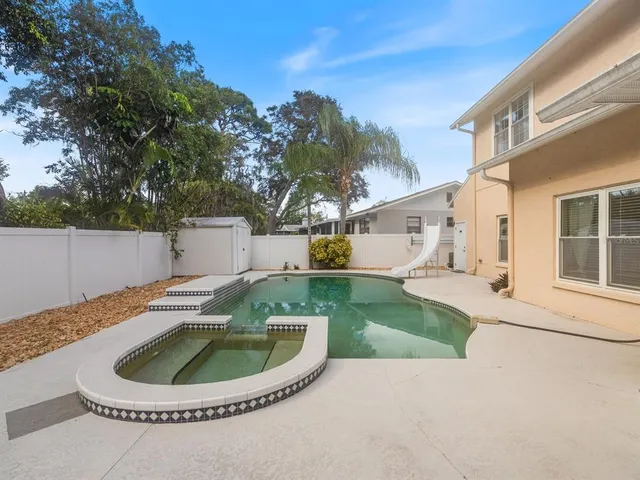 a house view with a outdoor space