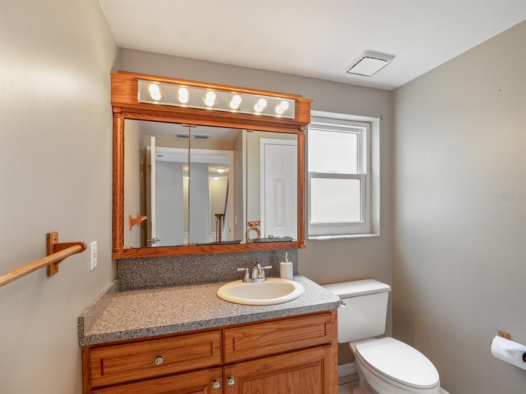 4738 Innisfil Street Palm Harbor, FL 34683 - Photo 9 of 56