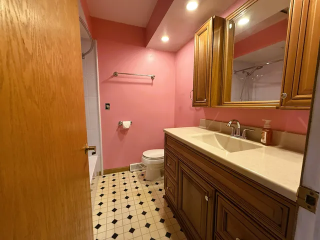 $400,000 | N88-w17868 North Christman Road, Menomonee Falls, WI 53051