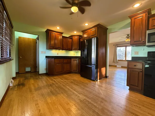 $400,000 | N88-w17868 North Christman Road, Menomonee Falls, WI 53051