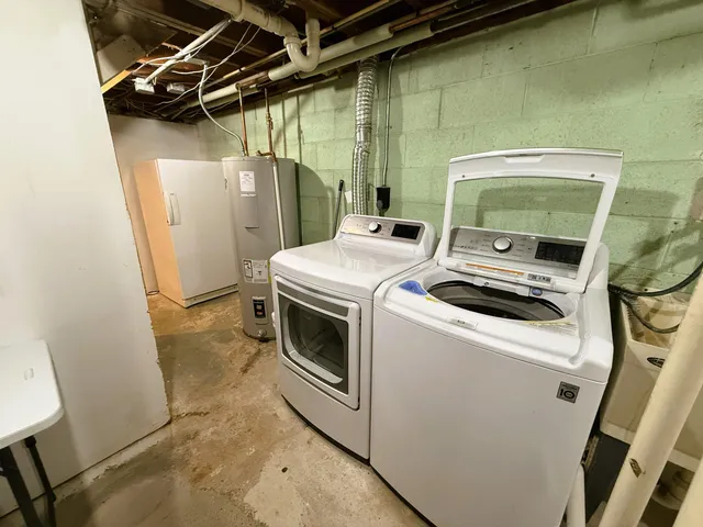 $400,000 | N88-w17868 North Christman Road, Menomonee Falls, WI 53051