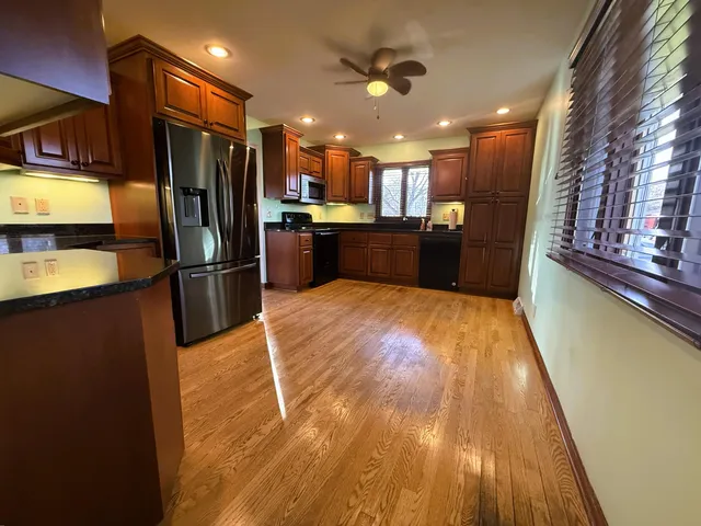 $400,000 | N88-w17868 North Christman Road, Menomonee Falls, WI 53051