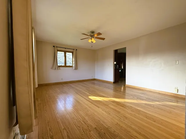 $400,000 | N88-w17868 North Christman Road, Menomonee Falls, WI 53051