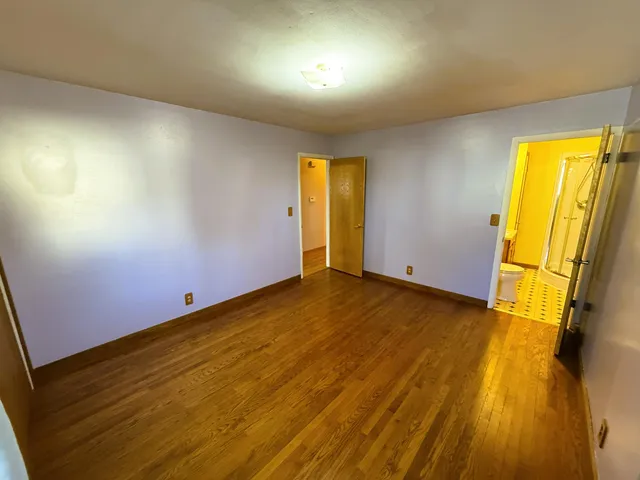 $400,000 | N88-w17868 North Christman Road, Menomonee Falls, WI 53051