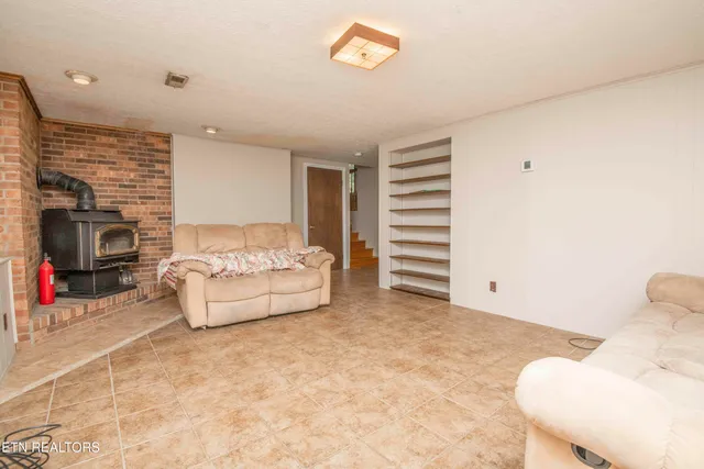 $429,000 | 120 West Lane, Powell, TN 37849