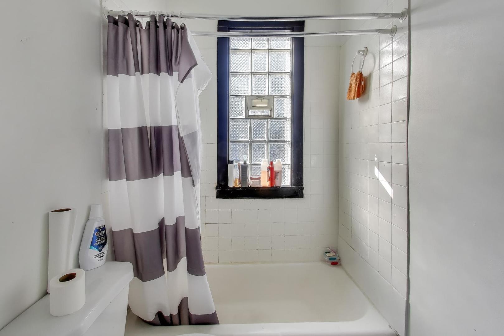 7023 South Aberdeen Street Chicago, IL 60621 - Photo 9 of 27