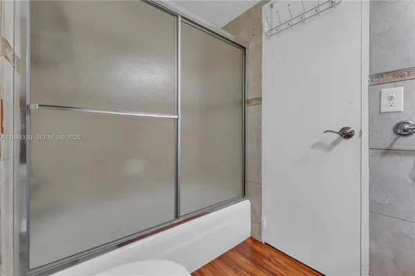 $2,300 | 4540 Northwest 79th Avenue, Unit 1A, Doral, FL 33166