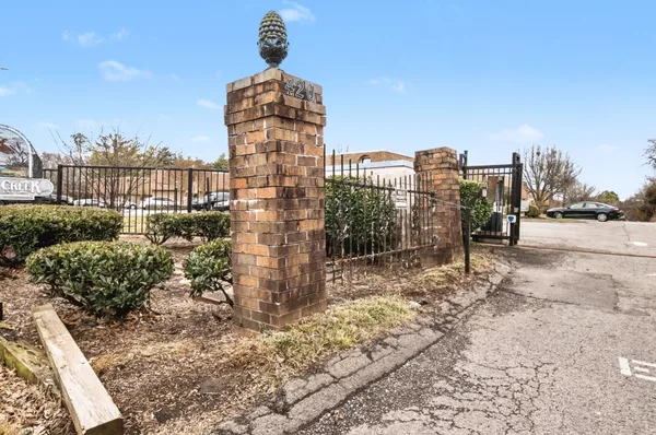 $1,200 | 420 Walton Lane, Unit J39, Madison, TN 37115