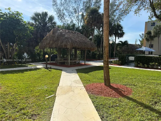 $281,000 | 14250 Southwest 62nd Street, Unit 520, Miami, FL 33183