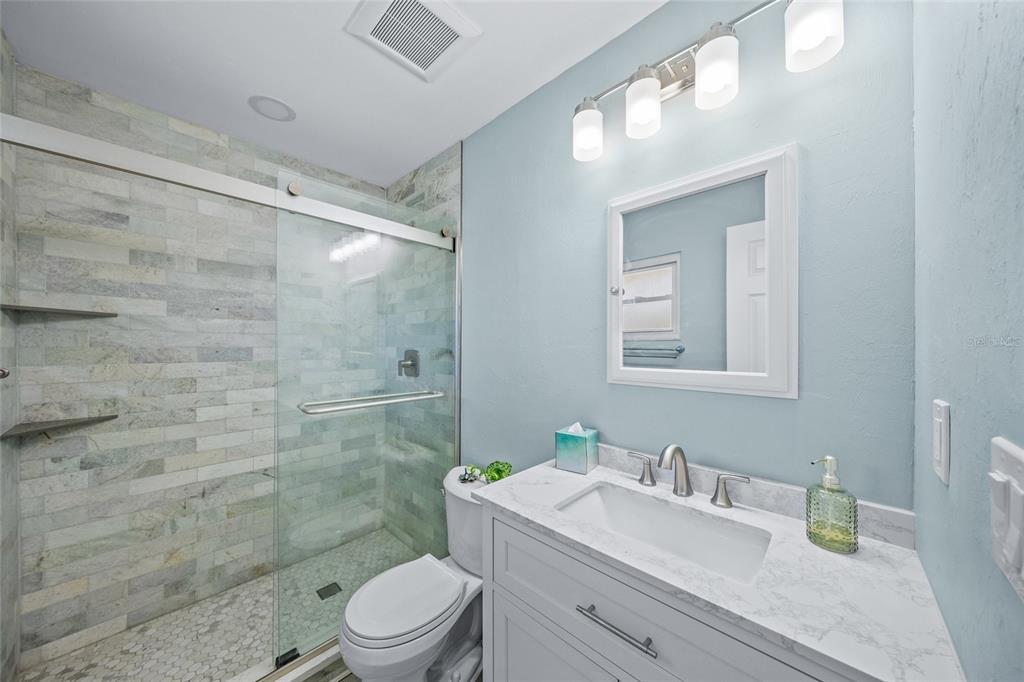 691 Gulf Bay Road Longboat Key, FL 34228 - Photo 14 of 24