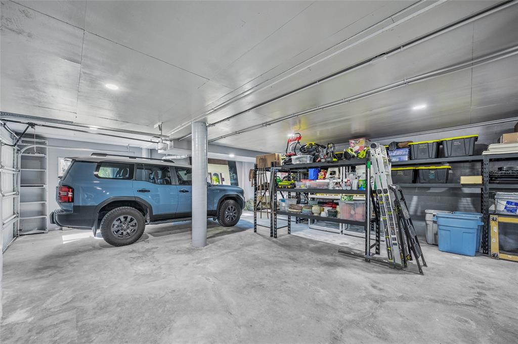 691 Gulf Bay Road Longboat Key, FL 34228 - Photo 19 of 24