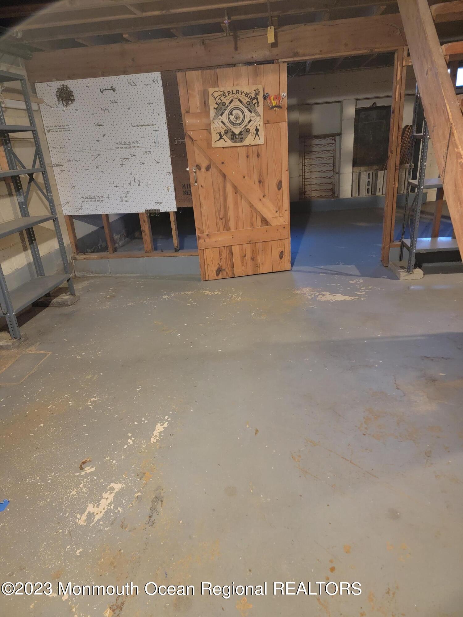 6 Hampton Court Neptune Township, NJ 07753 - Photo 30 of 34 20230118_154031