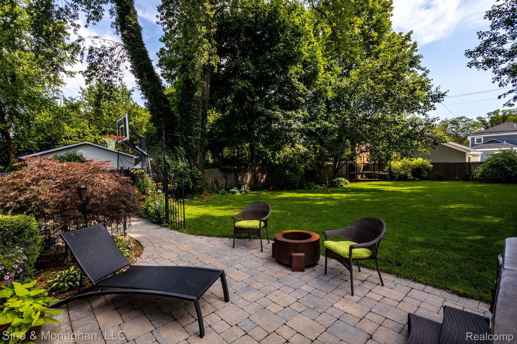 594 Rivard Boulevard Grosse Pointe, MI 48230 - Photo 62 of 79 594 Rivard S065.jpg