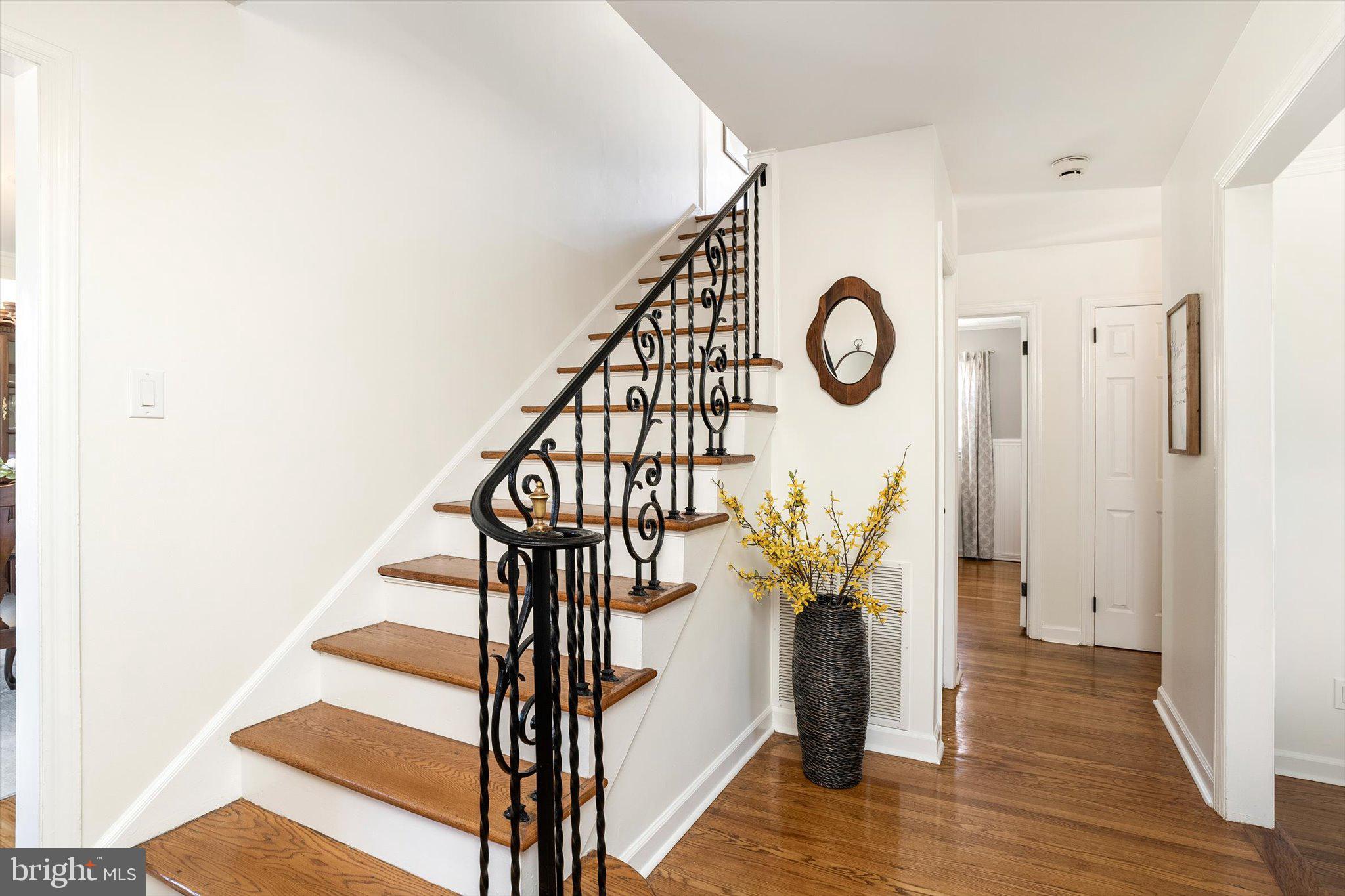 21 Holmes Mill Road Cream Ridge, NJ 08514 - Photo 4 of 37 a view of entryway with wooden floor