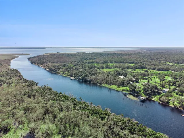 $1,890,000 | 2565 East Osceola Road, Geneva, FL 32732