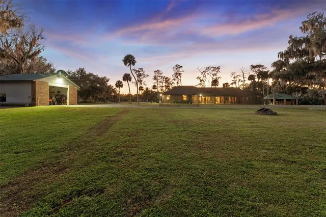 $1,890,000 | 2565 East Osceola Road, Geneva, FL 32732