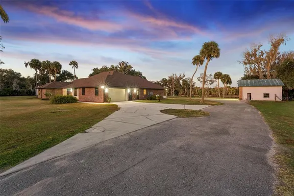 $1,490,000 | 2565 East Osceola Road, Geneva, FL 32732