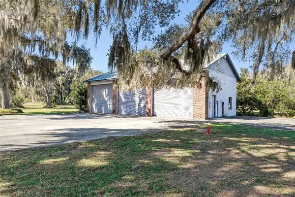 $1,490,000 | 2565 East Osceola Road, Geneva, FL 32732