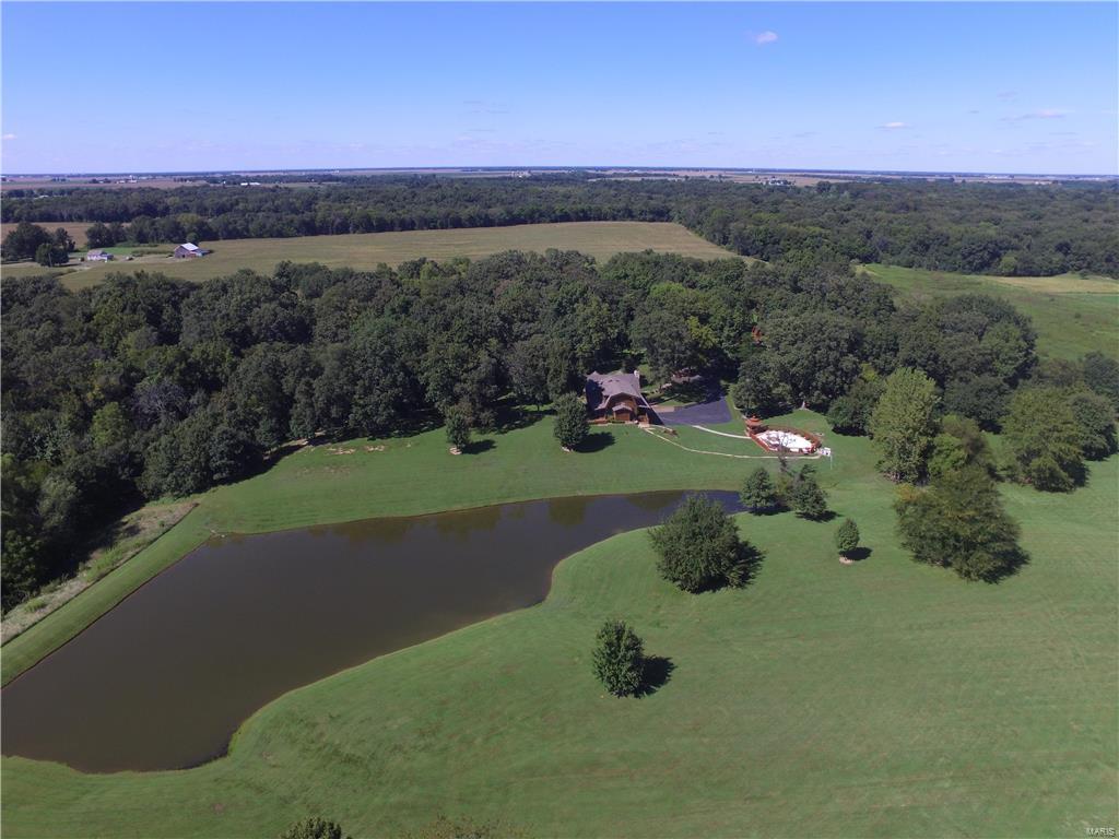 3322 Elliott Road Bunker Hill, IL 62014 - Photo 3 of 62