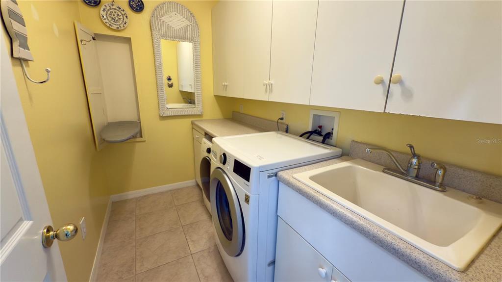 2049 Larissa Court Trinity, FL 34655 - Photo 52 of 61 a utility room with a sink