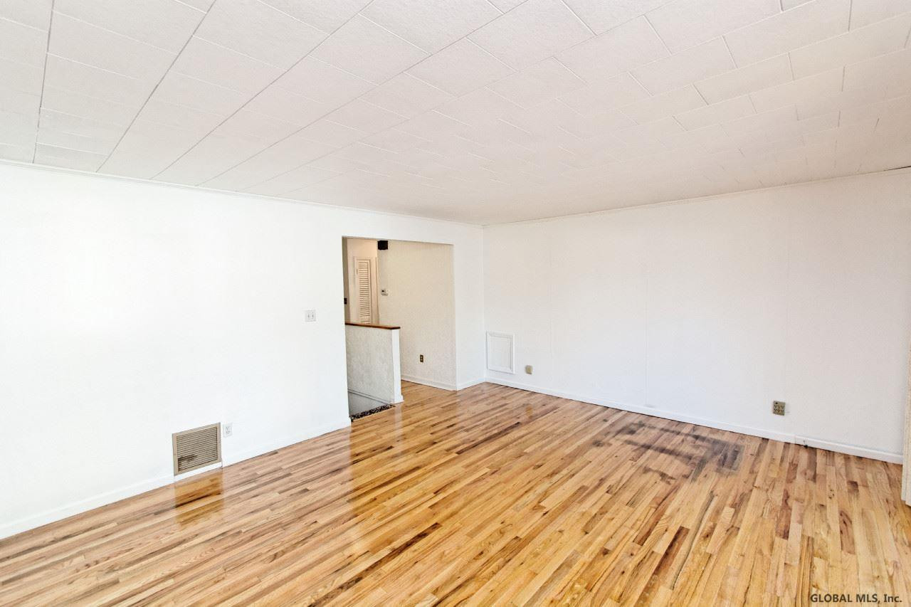 7 Maywood Road Bethlehem, NY 12054 - Photo 13 of 25 Photo 13