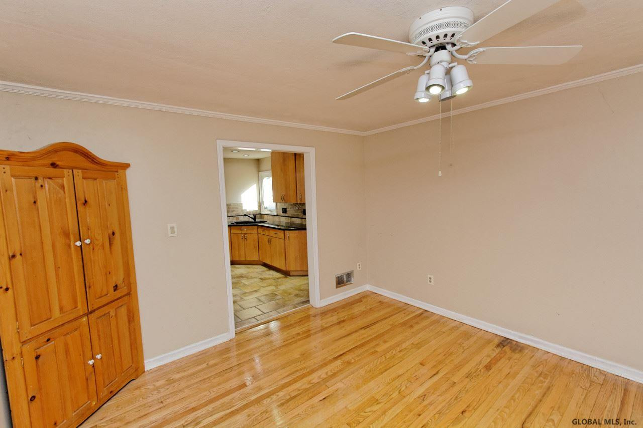 7 Maywood Road Bethlehem, NY 12054 - Photo 15 of 25 Photo 15