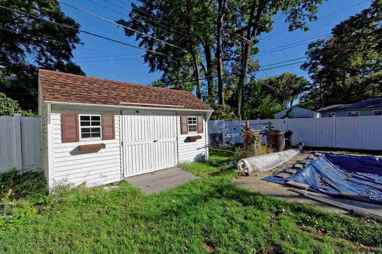 7 Maywood Road Bethlehem, NY 12054 - Photo 21 of 25 Photo 21