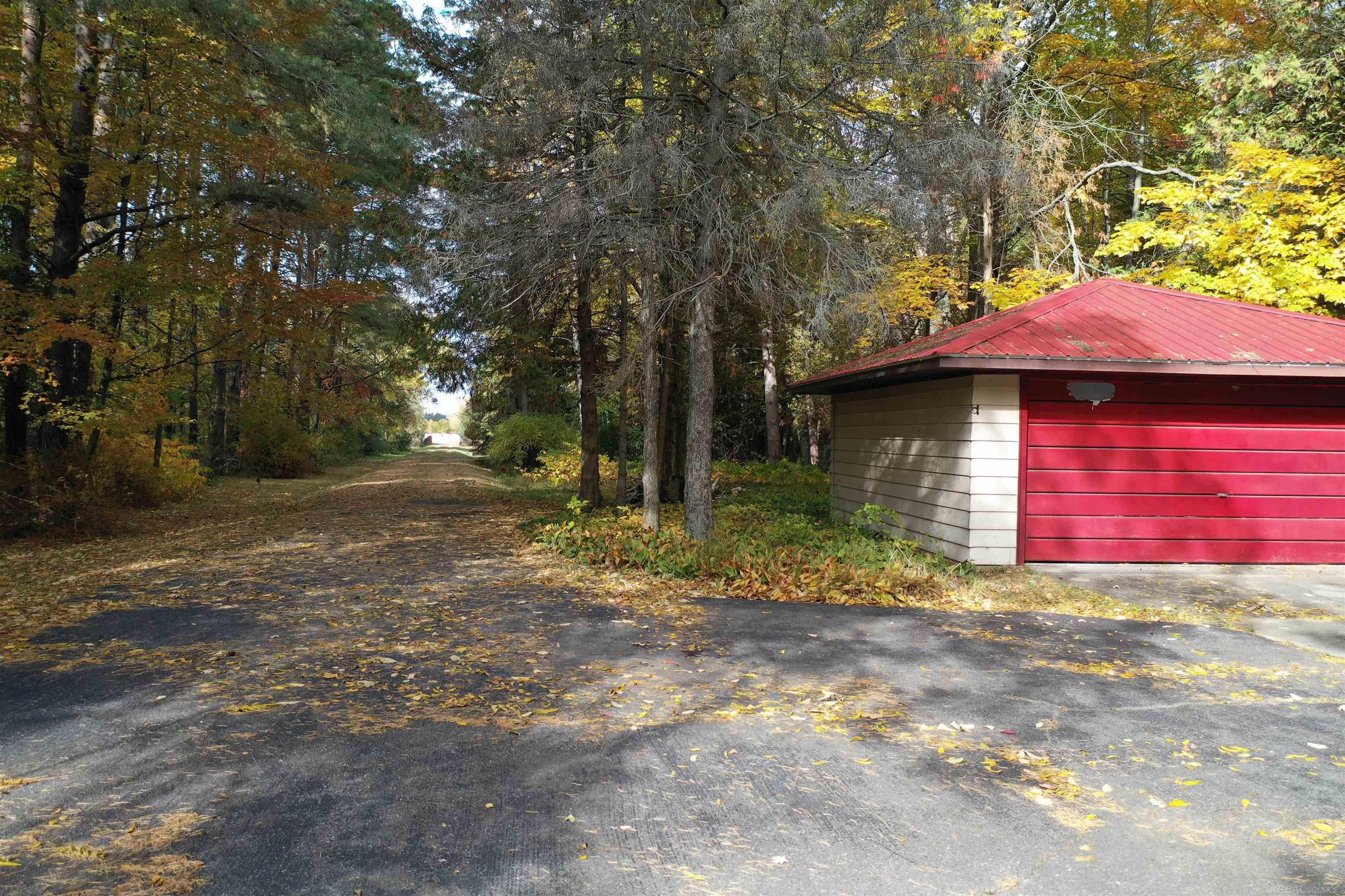 7124 Holverson Road Carsonville, MI 48419 - Photo 14 of 64 50093806-13.JPG