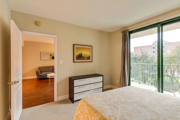 $229,900 | 300 South Duval Street, Unit 604, Tallahassee, FL 32301