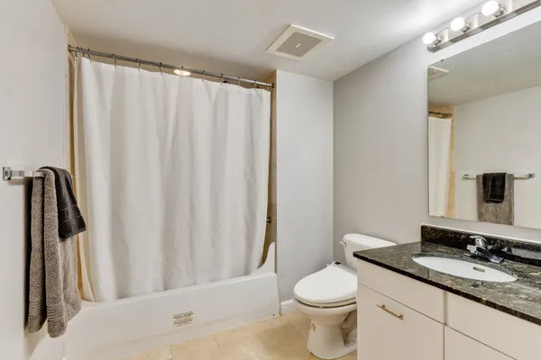 $229,900 | 300 South Duval Street, Unit 604, Tallahassee, FL 32301