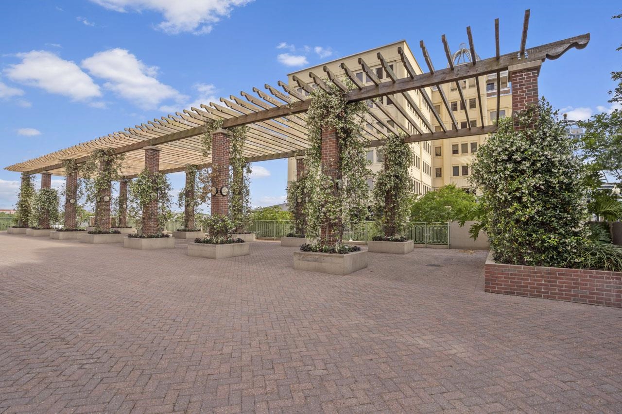 300 South Duval Street, Unit 604 Tallahassee, FL 32301 - Photo 24 of 29