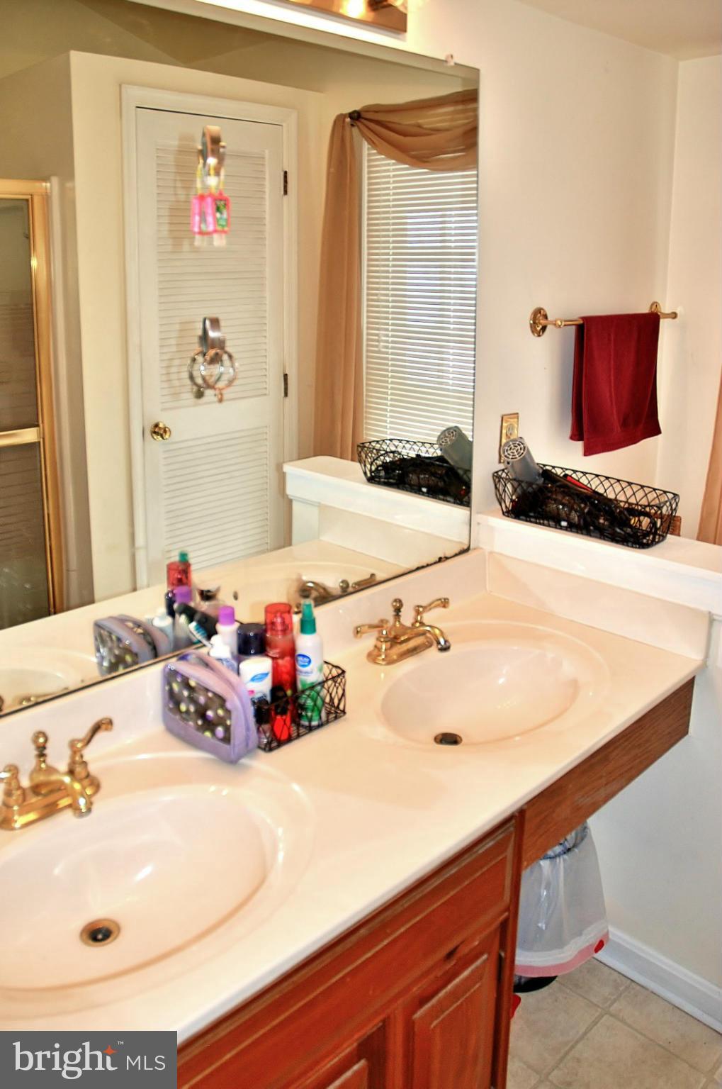 20649 Beaver Ridge Road Montgomery Village, MD 20886 - Photo 16 of 30 Bath (Master)