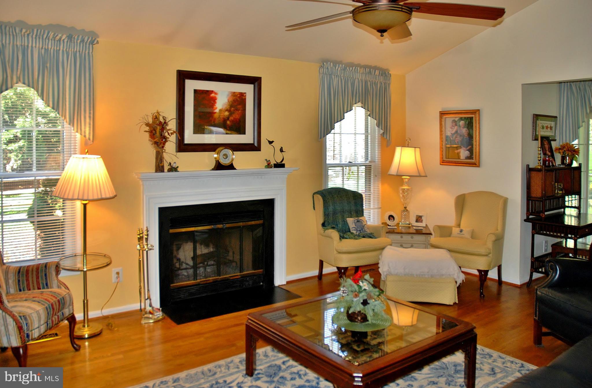 20649 Beaver Ridge Road Montgomery Village, MD 20886 - Photo 3 of 30 Family Room