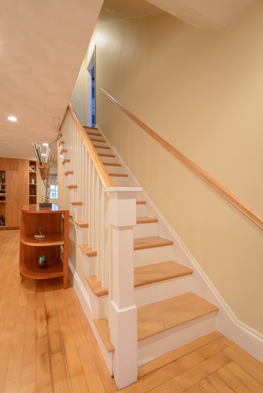 18 Arvidson Road Lynn, MA 01904 - Photo 14 of 26 Gallery Image 14
