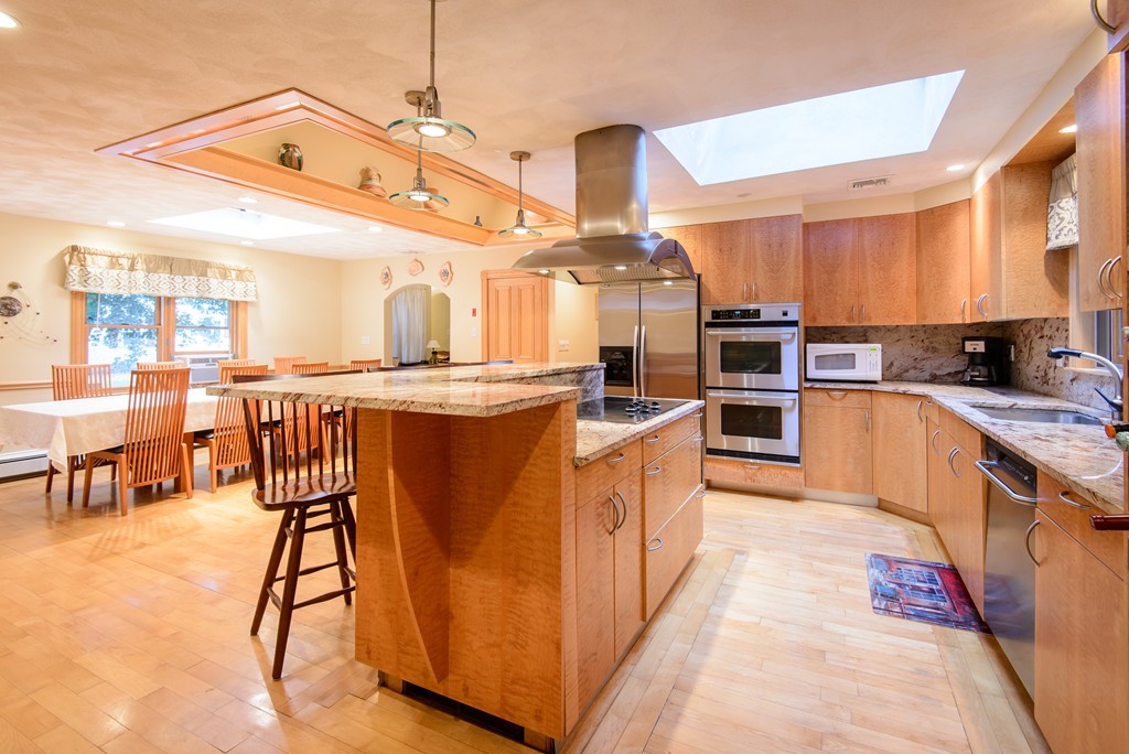 18 Arvidson Road Lynn, MA 01904 - Photo 6 of 26 Gallery Image 6