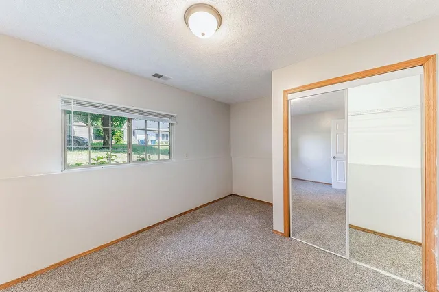 $2,500 | 3429 West Michigan Avenue, Kalamazoo, MI 49006