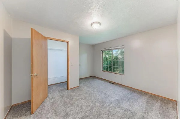 $2,900 | 3429 West Michigan Avenue, Kalamazoo, MI 49006