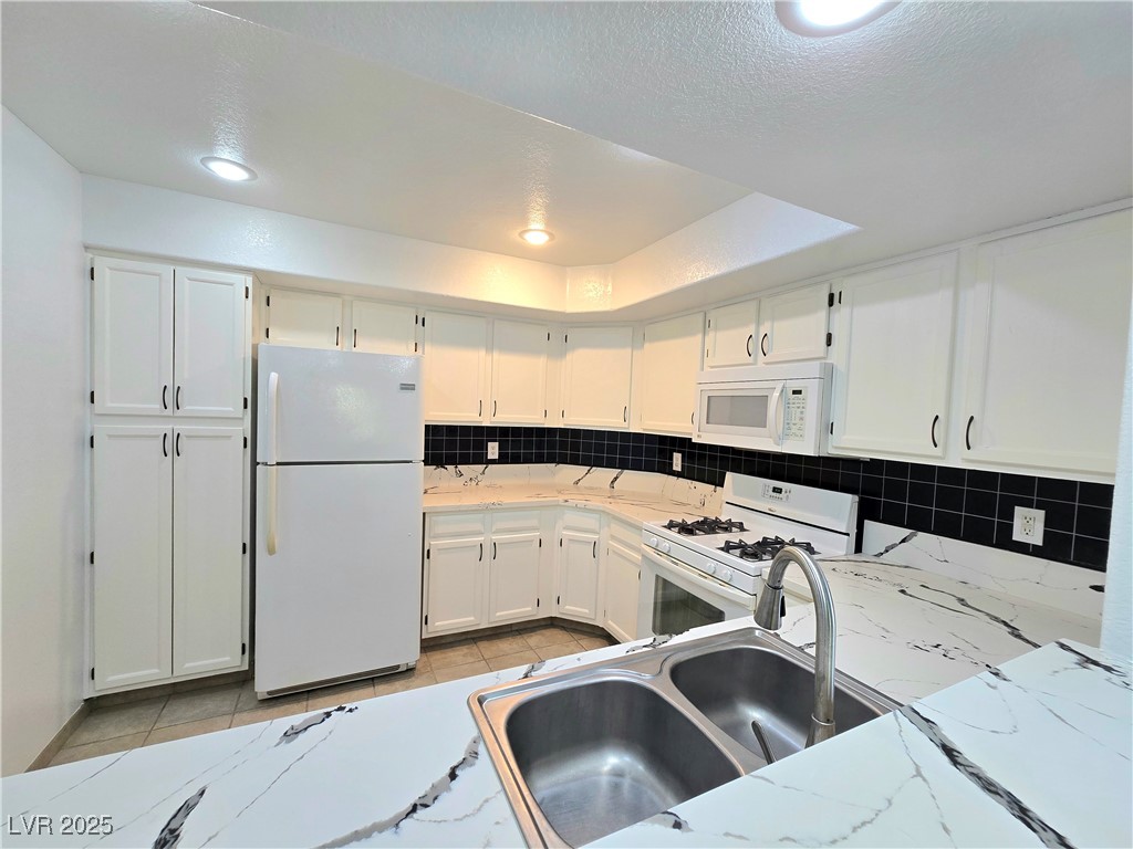 7950 West Flamingo Road, Unit 1148 Las Vegas, NV 89147 - Photo 7 of 28 Gallery Image 7