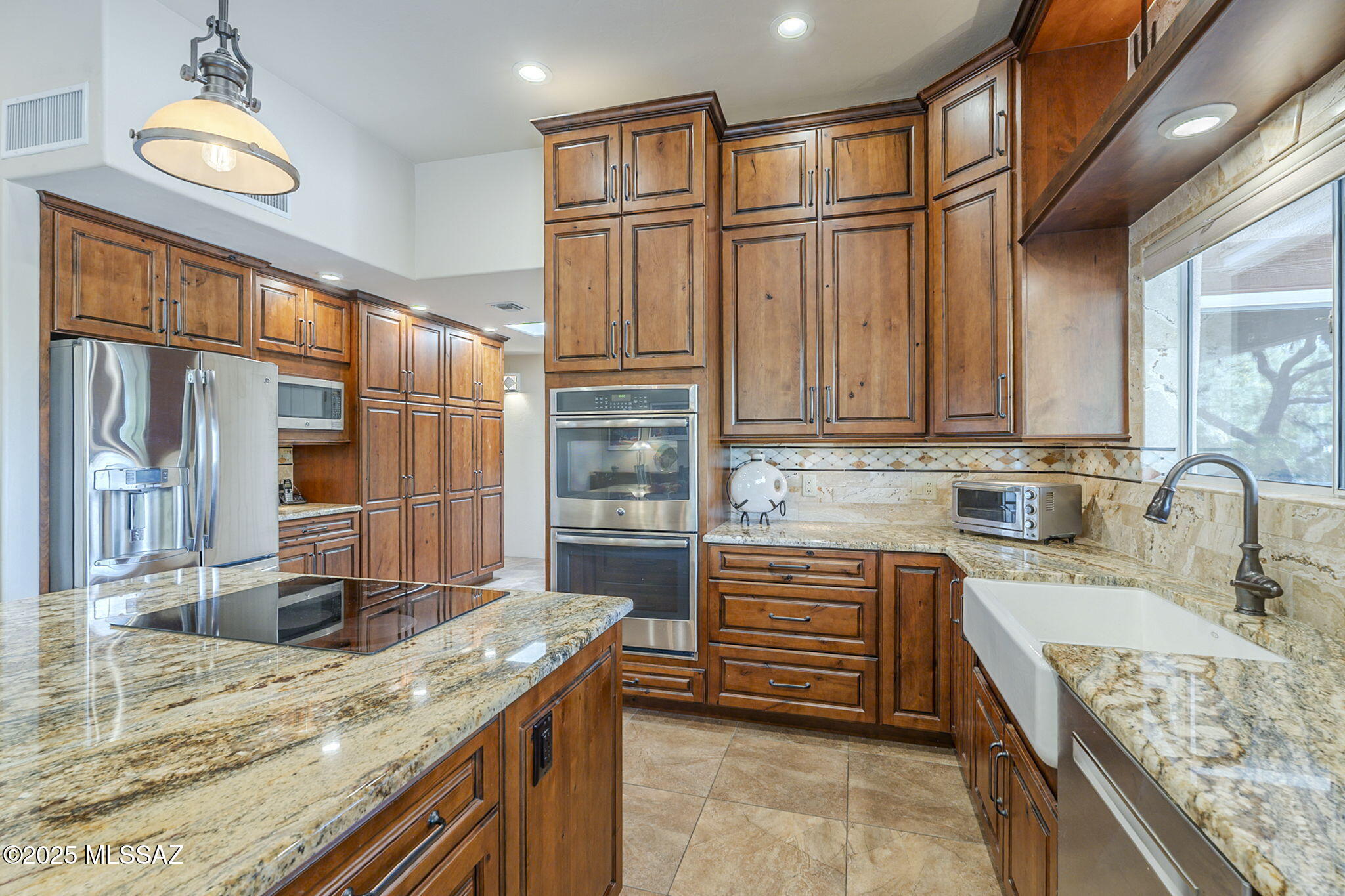 9791 East Kleindale Road Tucson, AZ 85749 - Photo 4 of 47 Gallery Image 4