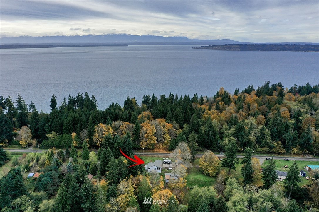 6793 Sills Road Clinton, WA 98236 - Photo 37 of 37 a view of a garden