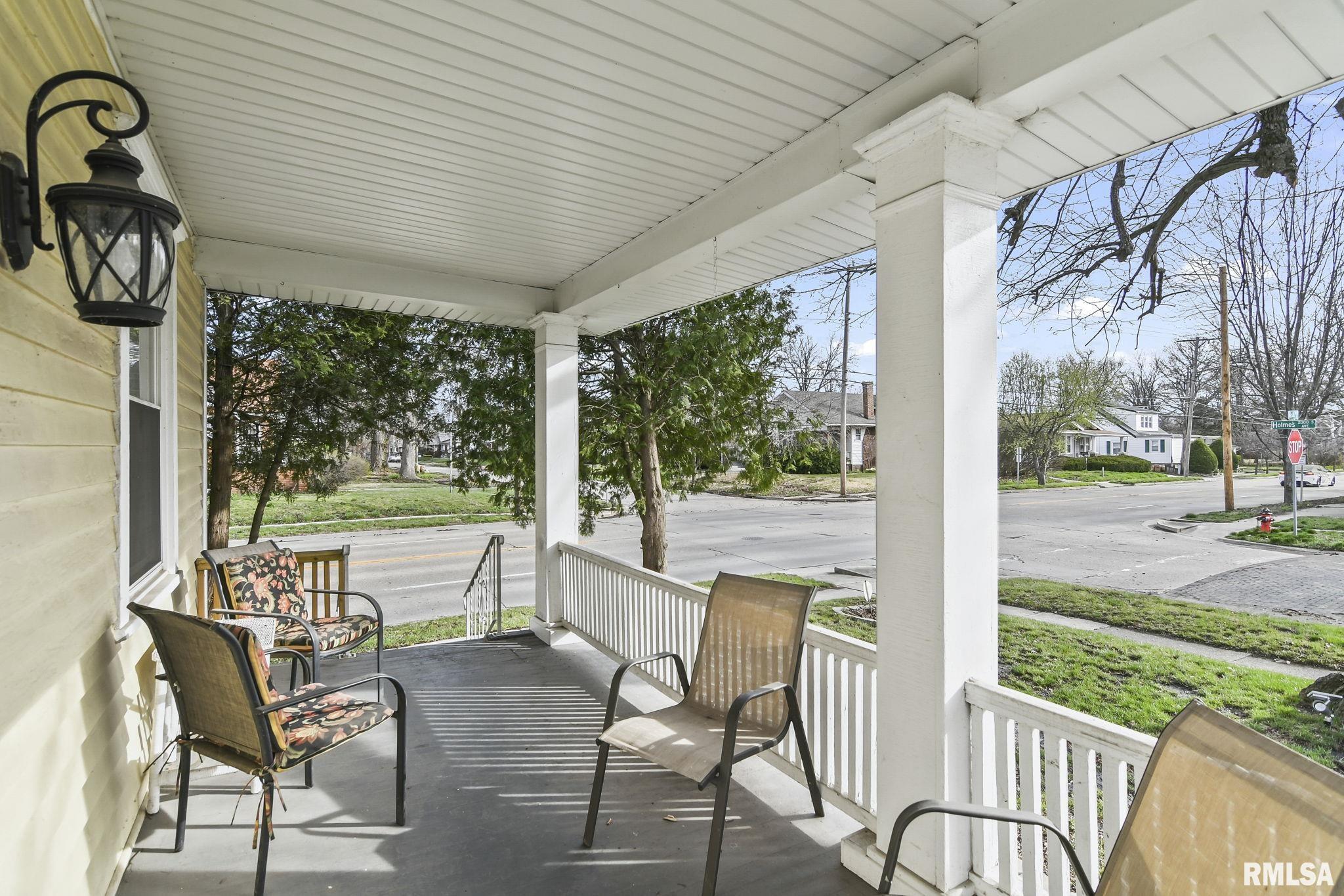 2001 Holmes Avenue Springfield, IL 62704 - Photo 4 of 36
