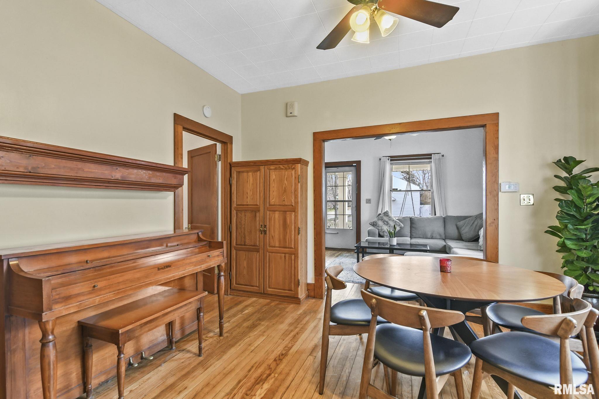 2001 Holmes Avenue Springfield, IL 62704 - Photo 10 of 36