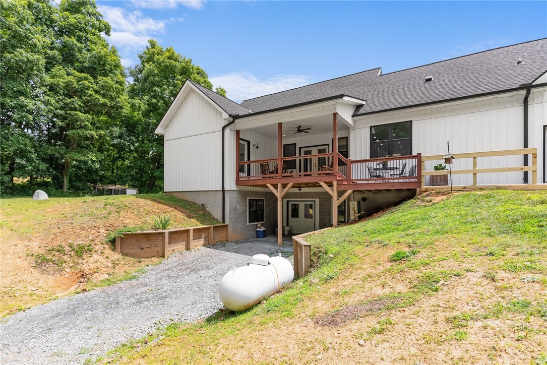 287 Wolfe Road Sparta, NC 28675 - Photo 39 of 50