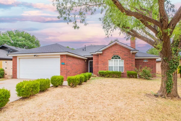 $1,600 | 4815 64th Street, Lubbock, TX 79414
