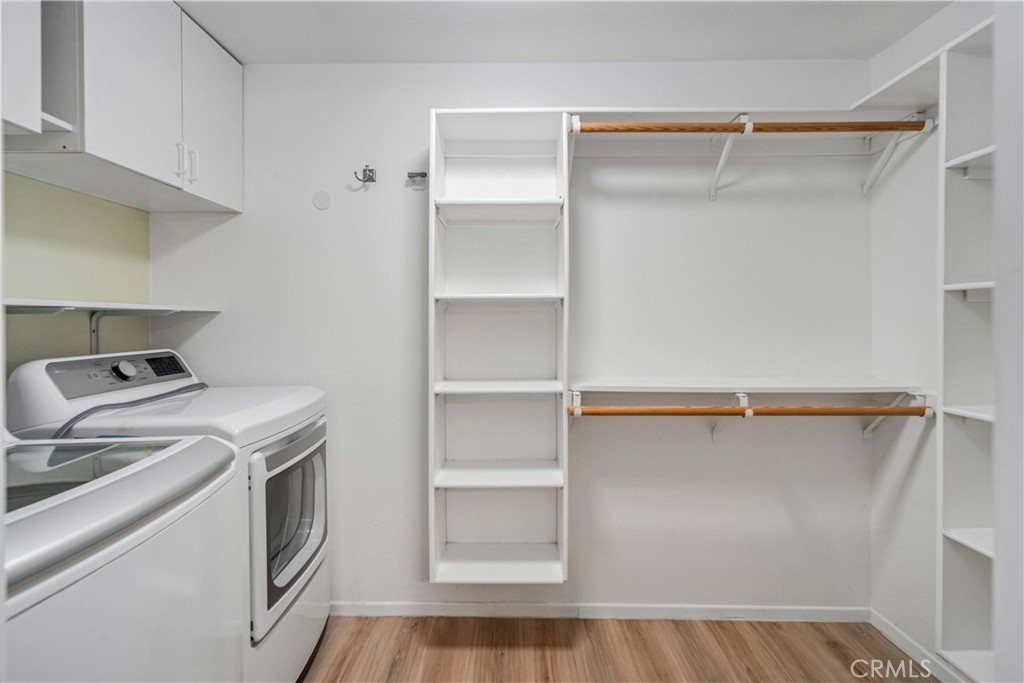 309 North Fairview Street Ridgecrest, CA 93555 - Photo 18 of 30 a view of walk in closet with empty racks