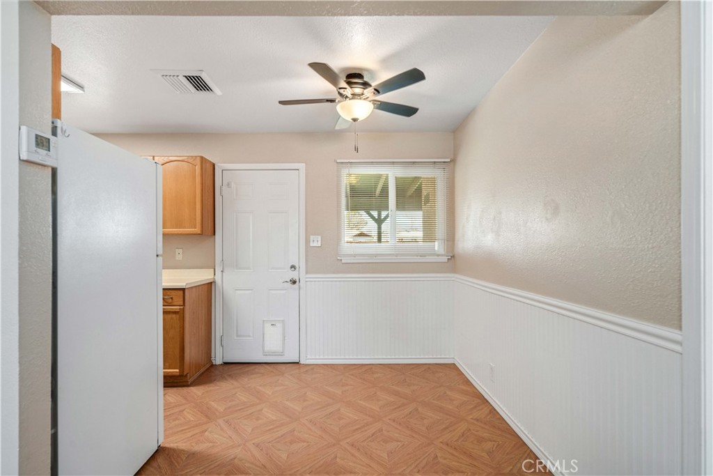 309 North Fairview Street Ridgecrest, CA 93555 - Photo 9 of 30 a view of an empty room with a window