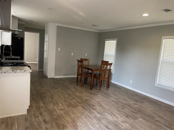 $1,300 | 2840 Highway 19, Unit 6, Huntsville, TX 77320