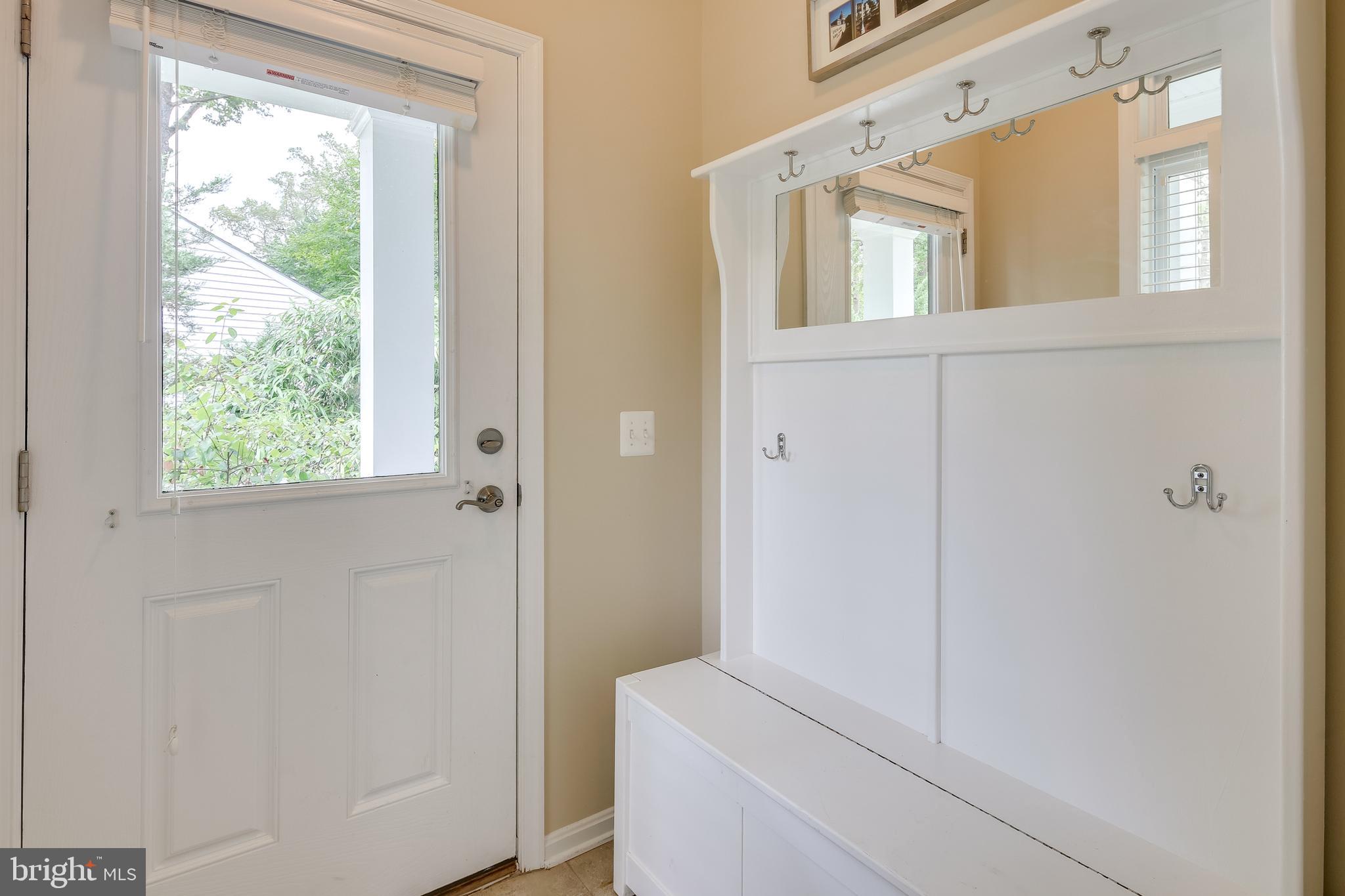 5 Ridge Road Annapolis, MD 21401 - Photo 11 of 43 Side entry mud room