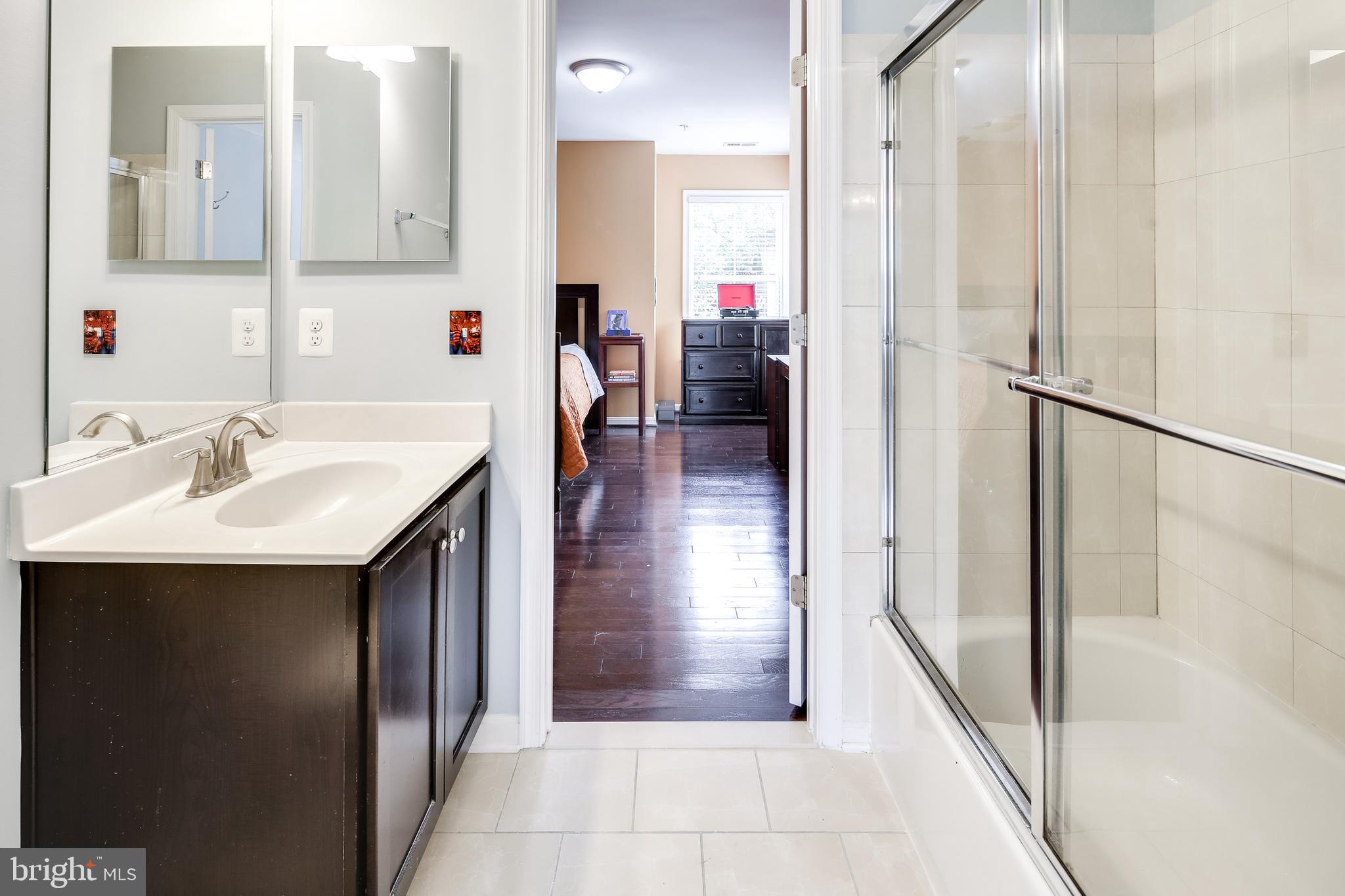 5 Ridge Road Annapolis, MD 21401 - Photo 19 of 43 Jack and Jill Bath